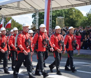 Udział ratowników górniczych z CSRG S.A. w defiladzie z okazji Święta Wojska Polskiego.